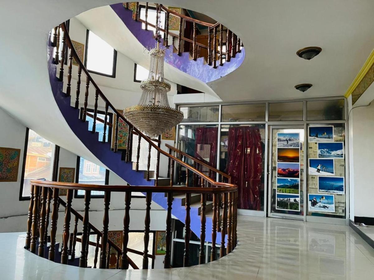 Hotel Centre Point Srinagar  Exterior photo