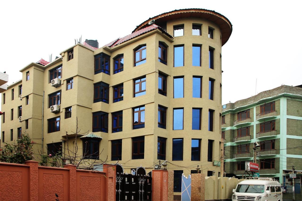 Hotel Centre Point Srinagar  Exterior photo